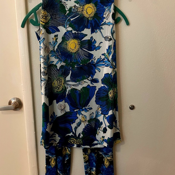 Nikki Poulos TWO-PICE Knit Top & Pants Sz XSMALL - Picture 1 of 2